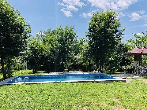 Kirayə verilir 3 otaqlı həyət evi 100 m²