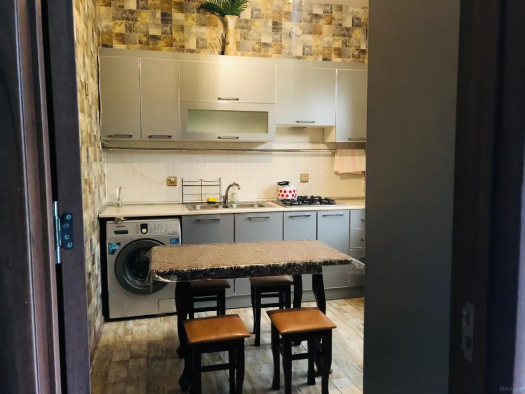 Kirayə verilir 3 otaqlı həyət evi 100 m²