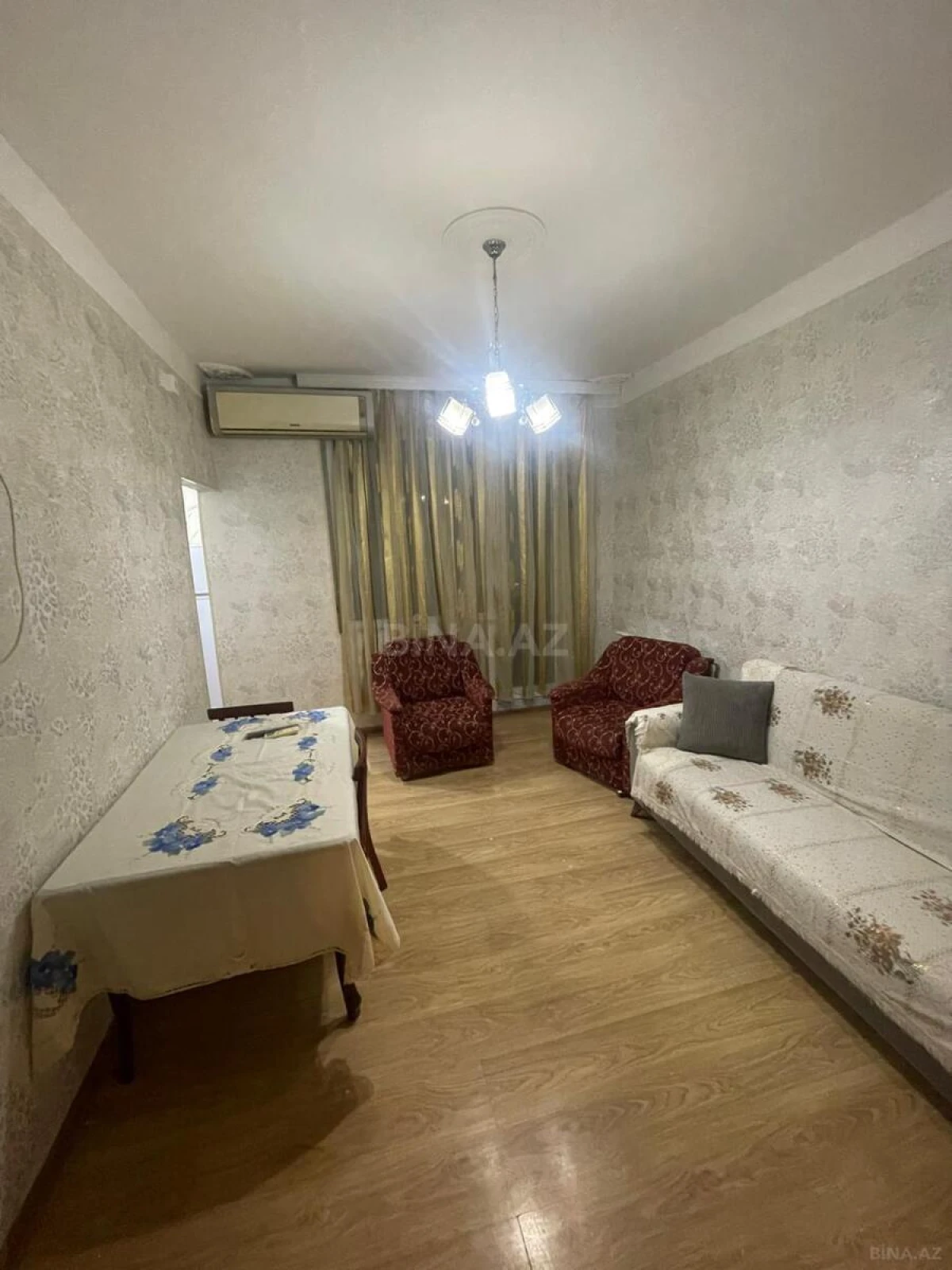 Kirayə verilir 2 otaqlı mənzil 50 m²