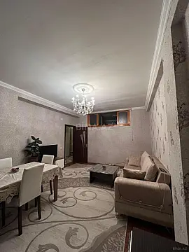 Satılır 2 otaqlı mənzil 67 m²
