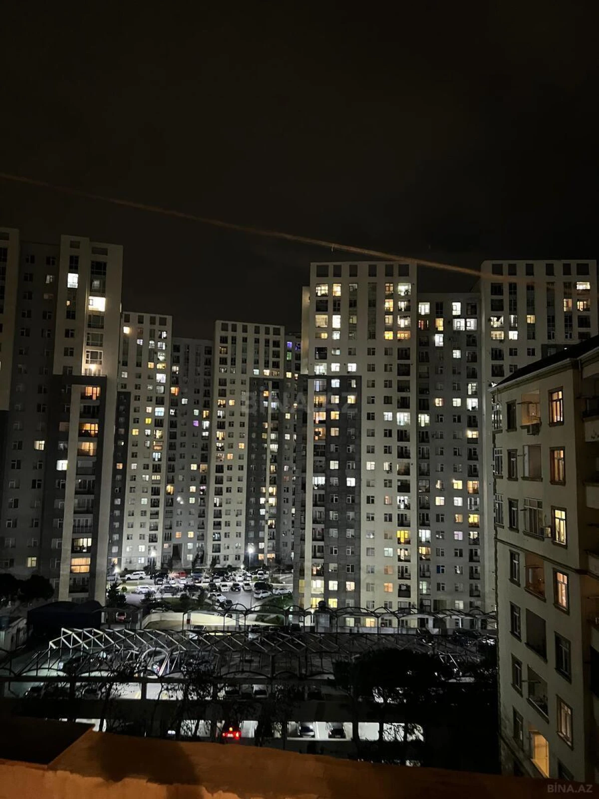 Satılır 2 otaqlı mənzil 67 m²