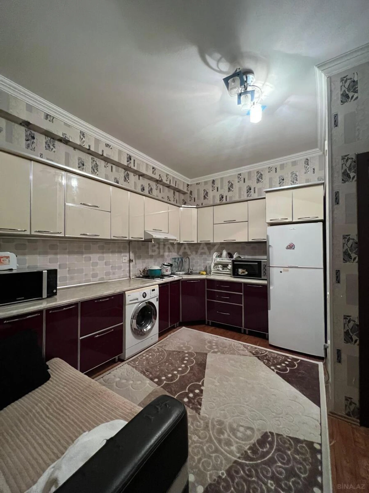 Satılır 2 otaqlı mənzil 67 m²