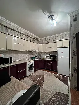 Satılır 2 otaqlı mənzil 67 m²