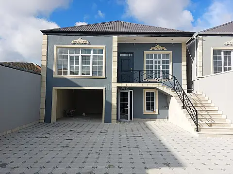 Satılır 4 otaqlı həyət evi 145 m²