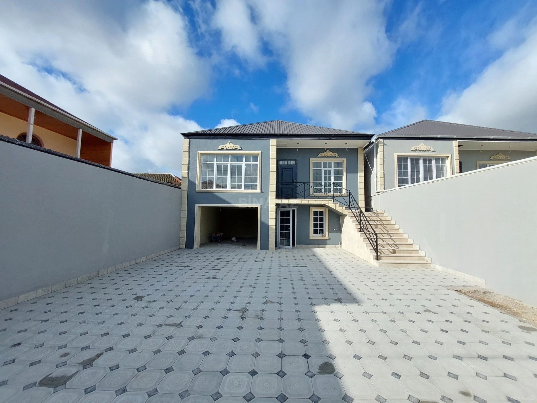 Satılır 4 otaqlı həyət evi 145 m²