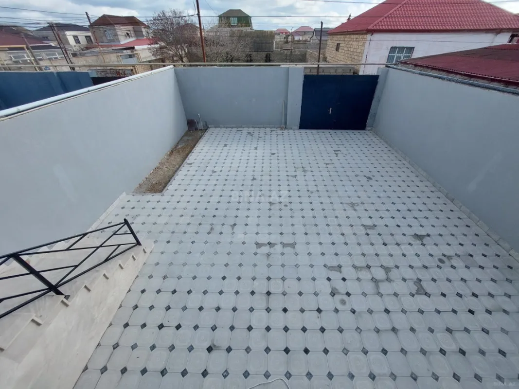 Satılır 4 otaqlı həyət evi 145 m²