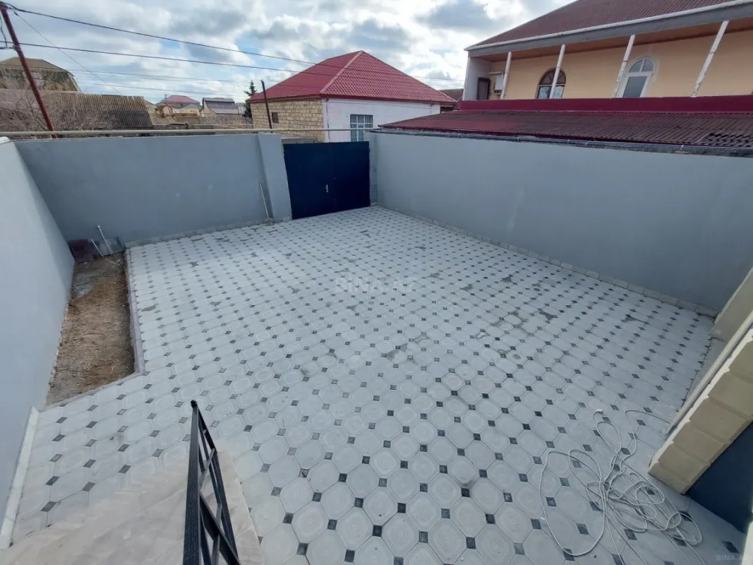 Satılır 4 otaqlı həyət evi 145 m²