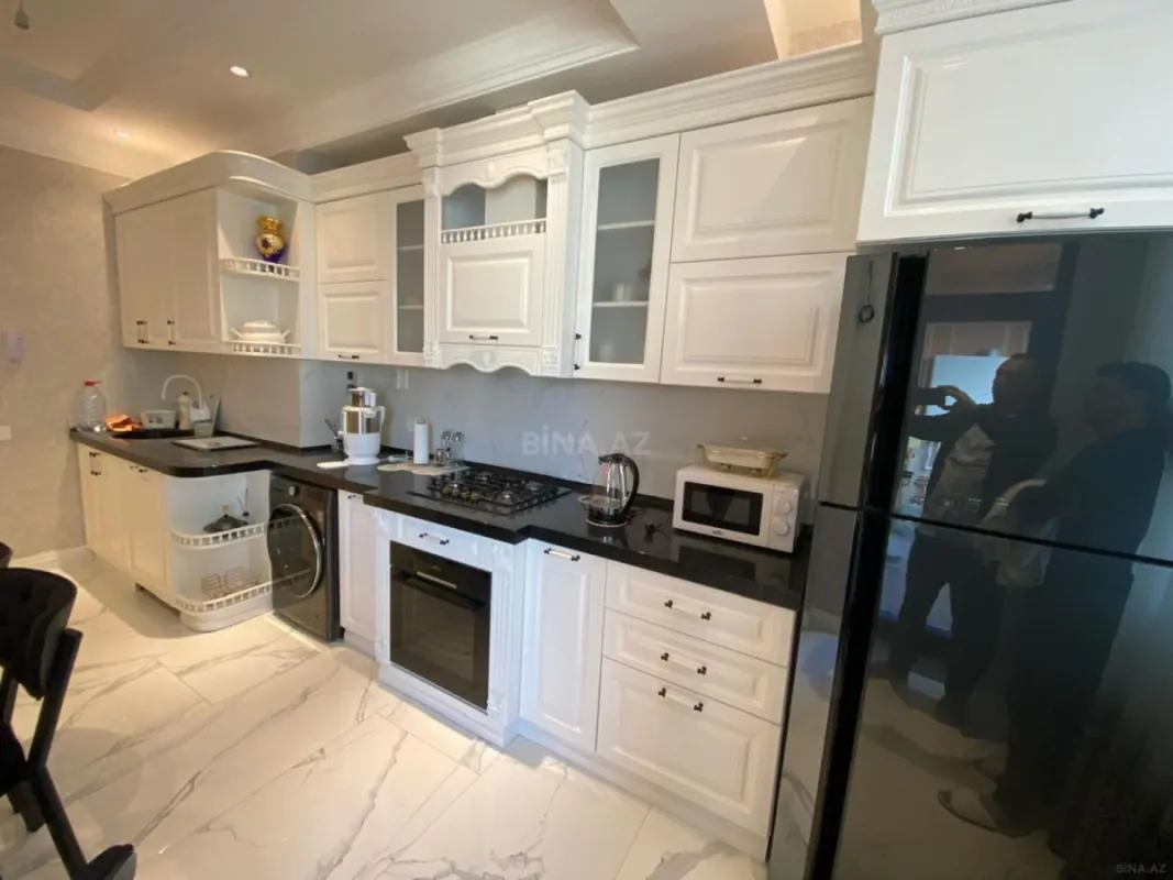 Satılır 3 otaqlı mənzil 110 m²