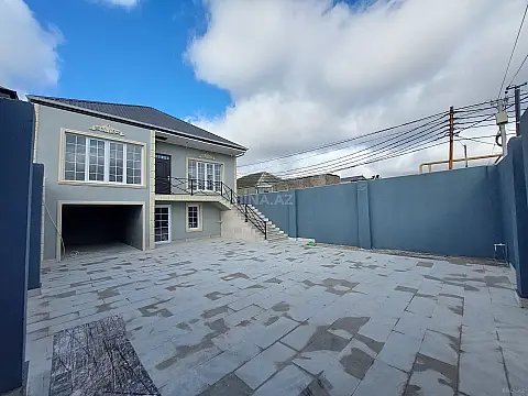 Satılır 4 otaqlı həyət evi 145 m²