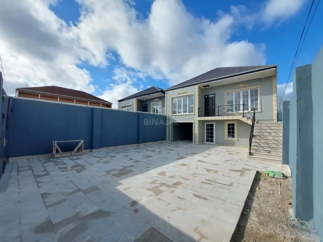 Satılır 4 otaqlı həyət evi 145 m²