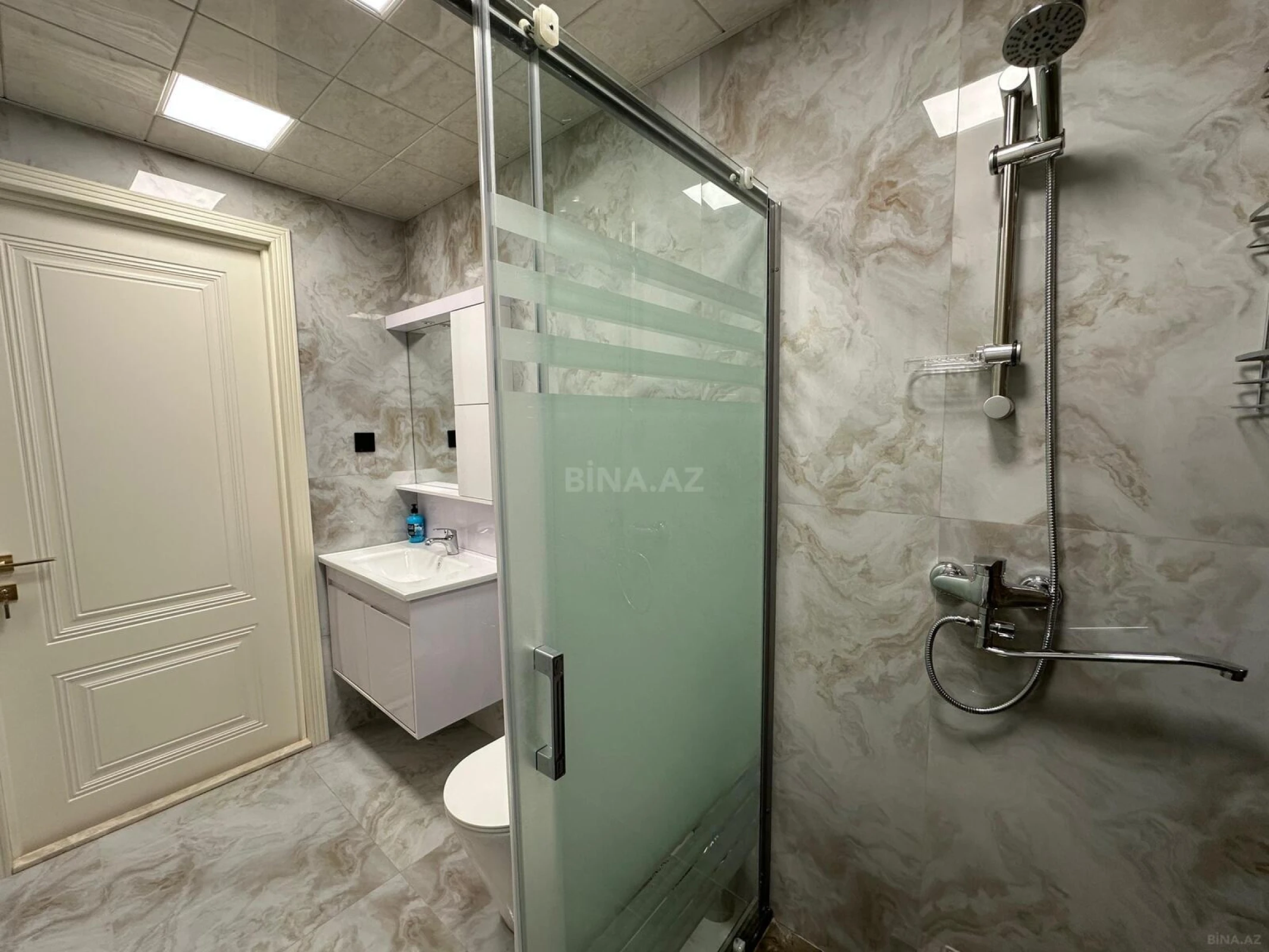 Kirayə verilir 3 otaqlı mənzil 80 m²