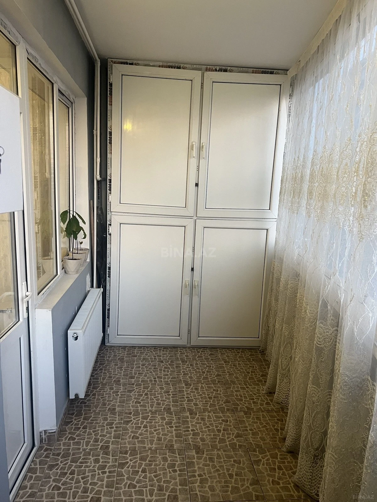 Satılır 3 otaqlı mənzil 82 m²