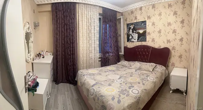 Satılır 3 otaqlı mənzil 82 m²