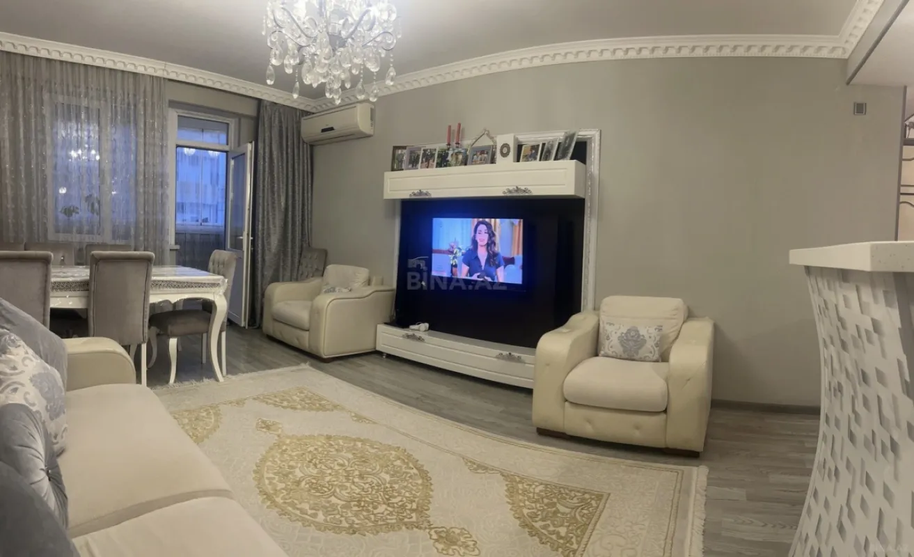 Satılır 3 otaqlı mənzil 82 m²