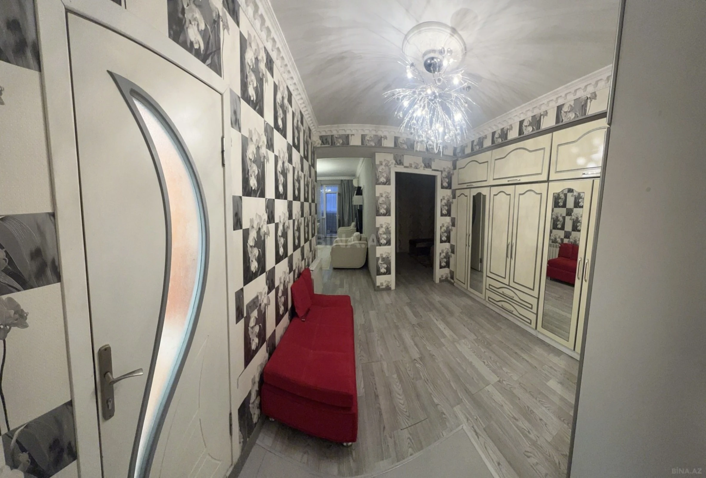 Satılır 3 otaqlı mənzil 82 m²