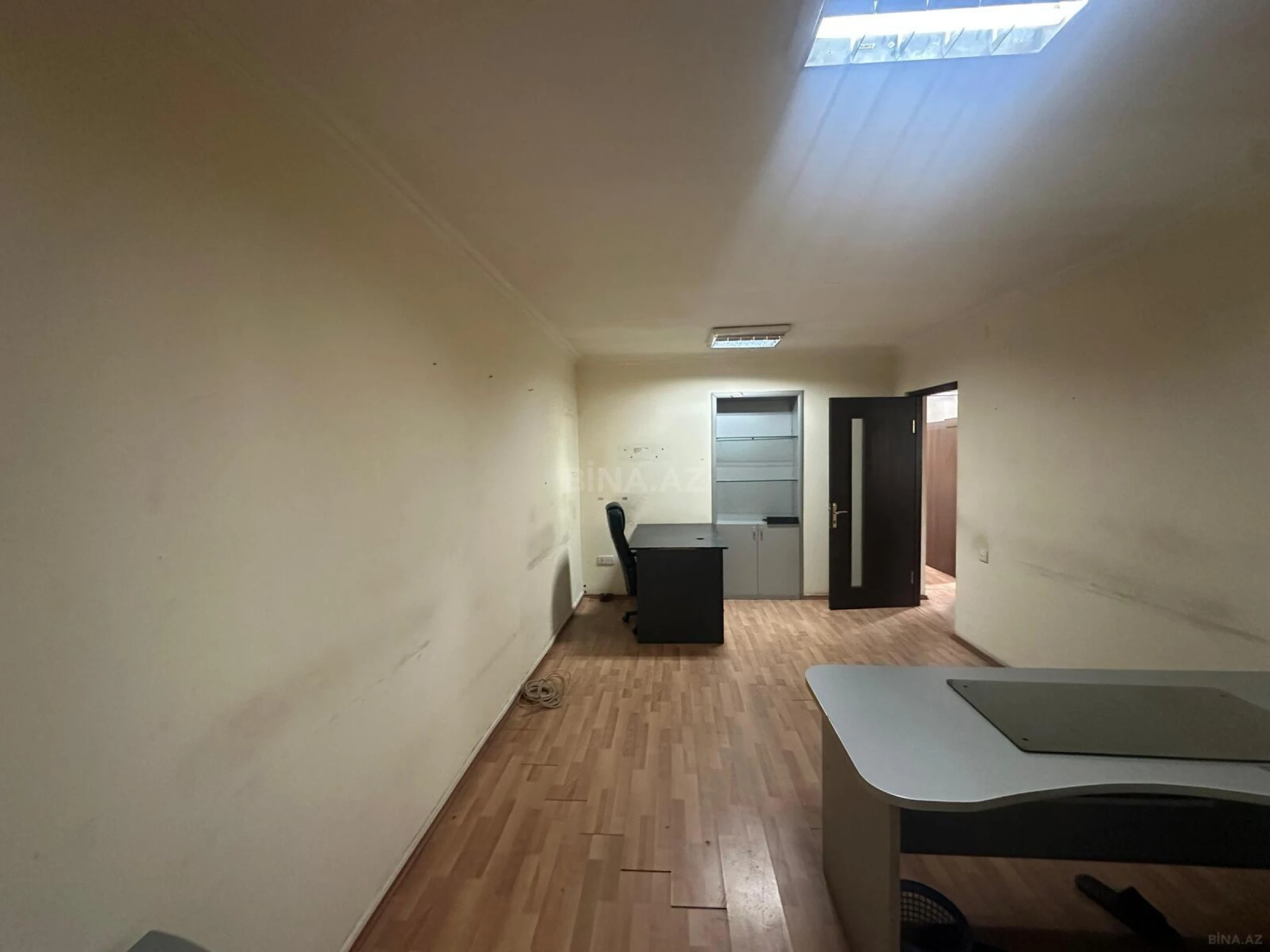 Kirayə verilir 3 otaqlı ofis 80 m²