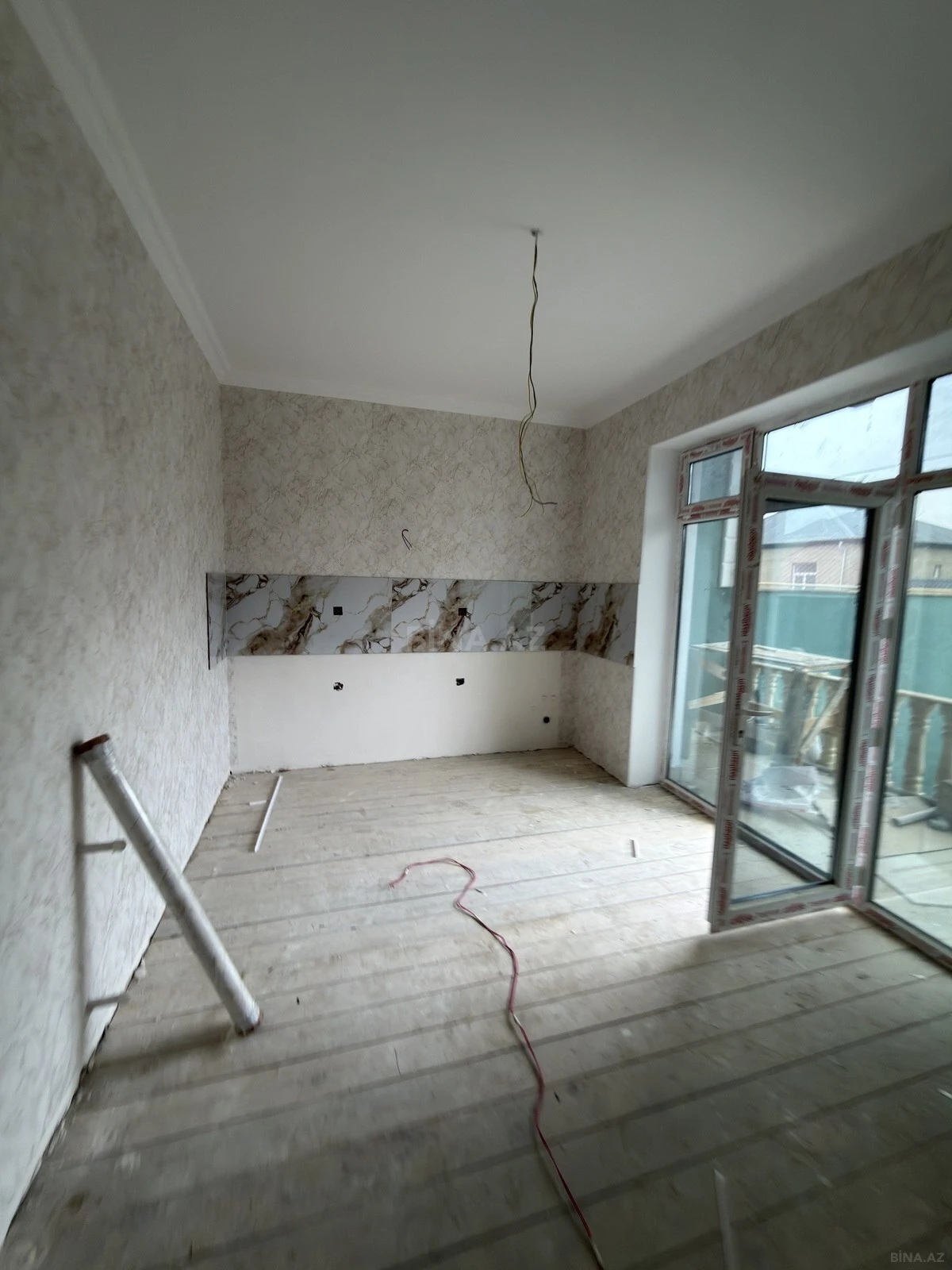 Satılır 4 otaqlı həyət evi 120 m²