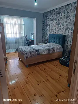 Satılır 4 otaqlı mənzil 110 m²