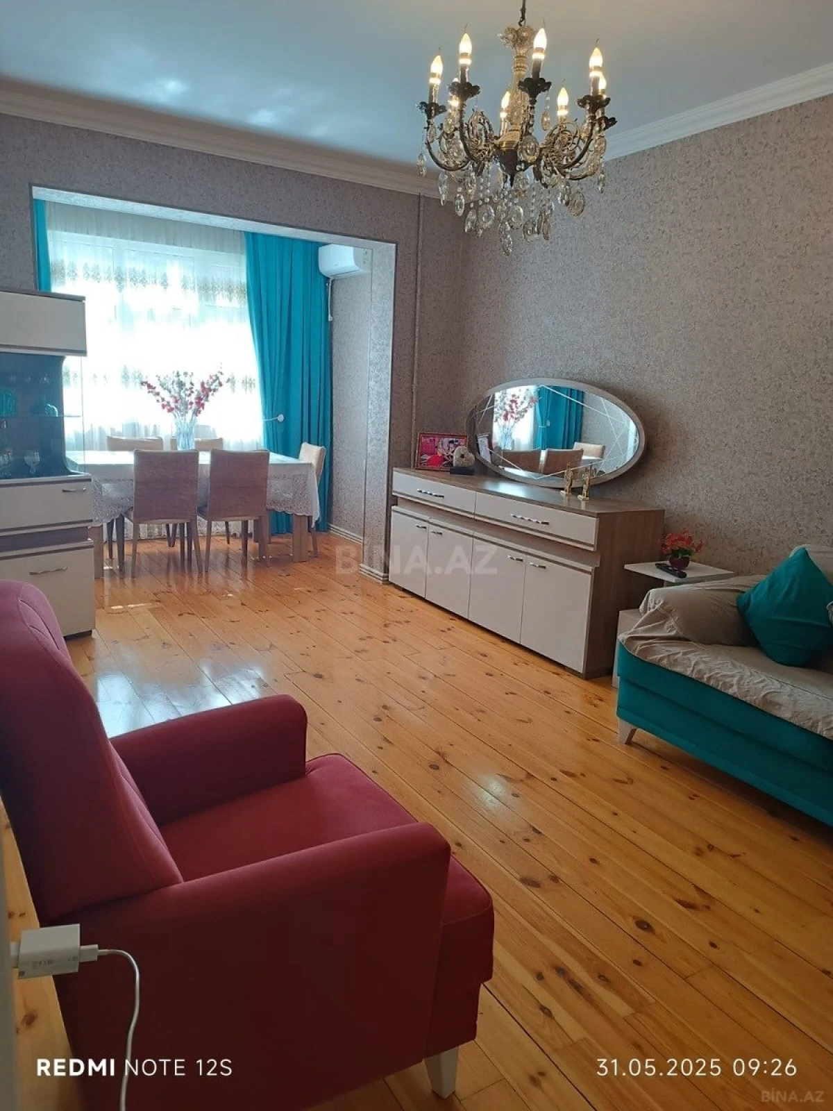 Satılır 4 otaqlı mənzil 110 m²