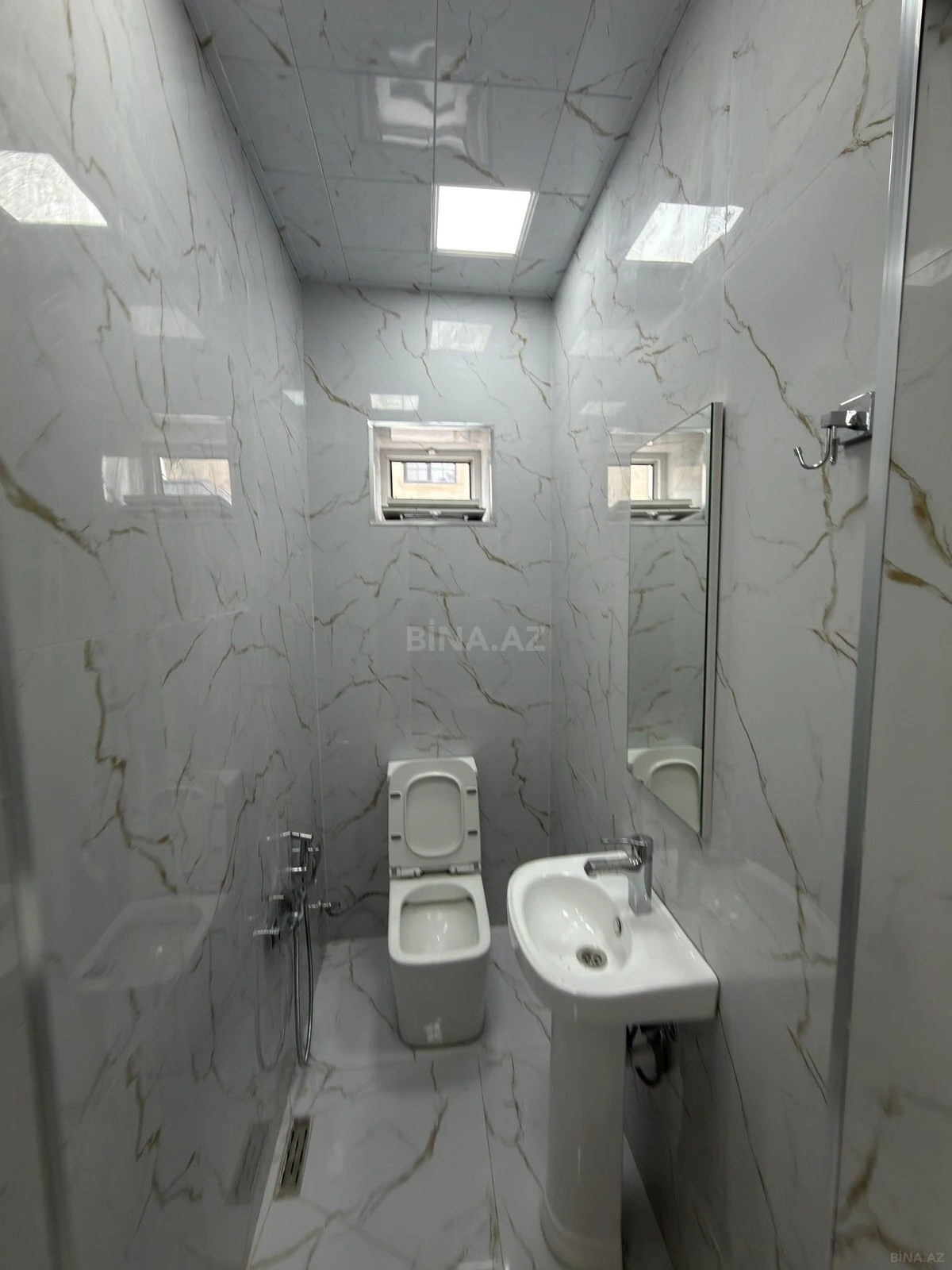 Satılır 5 otaqlı həyət evi 150 m²