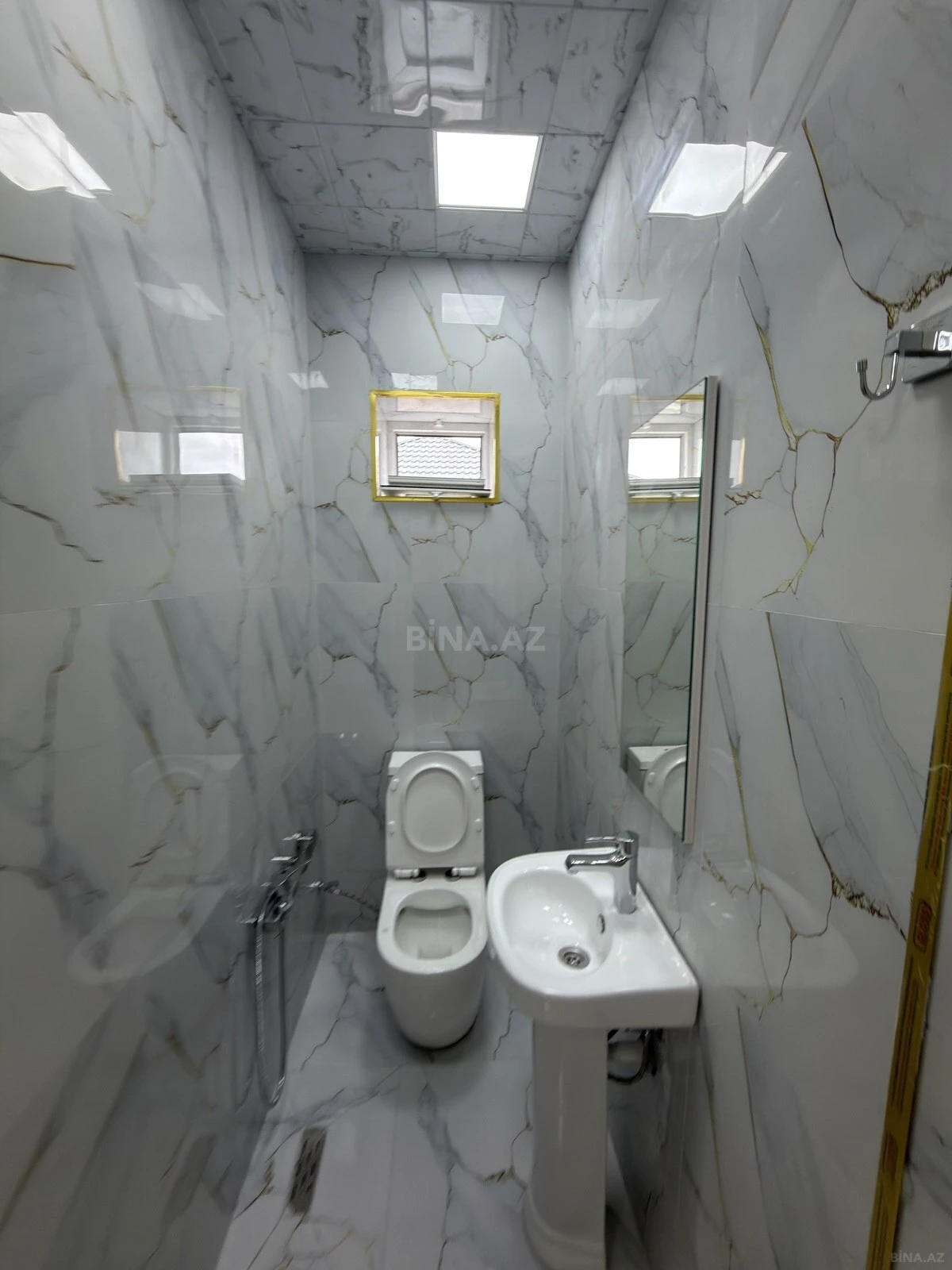 Satılır 5 otaqlı həyət evi 150 m²