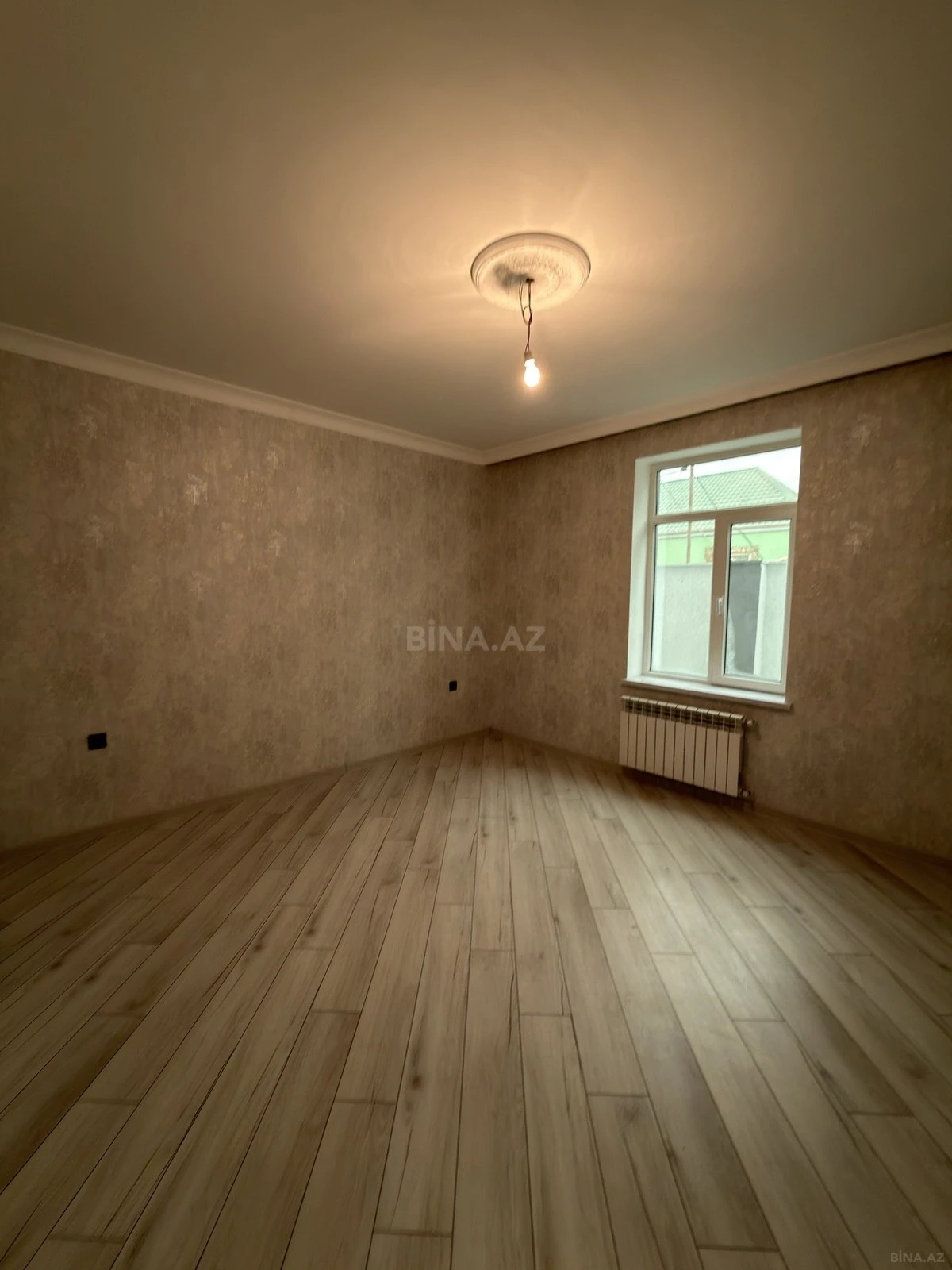 Satılır 5 otaqlı həyət evi 150 m²