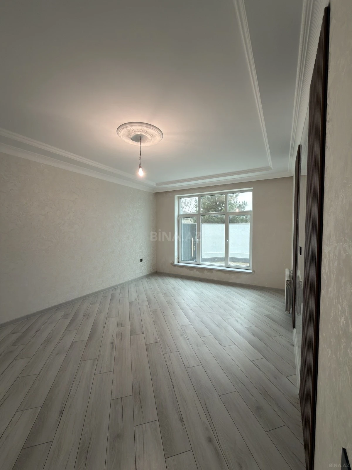 Satılır 5 otaqlı həyət evi 150 m²