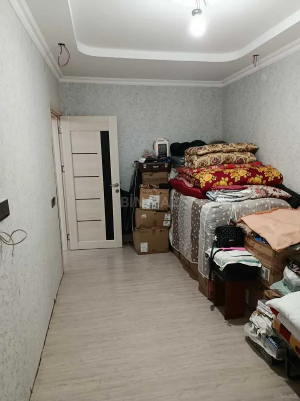 Satılır 4 otaqlı mənzil 85 m²