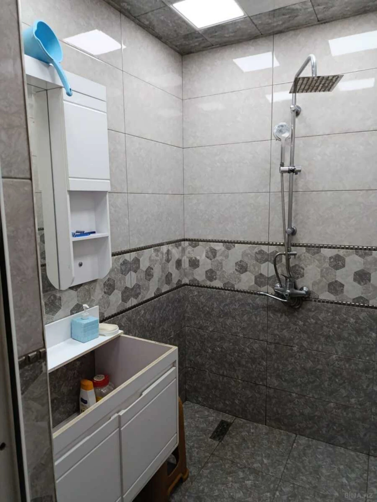 Satılır 4 otaqlı mənzil 85 m²