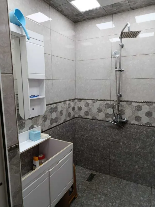 Satılır 4 otaqlı mənzil 85 m²