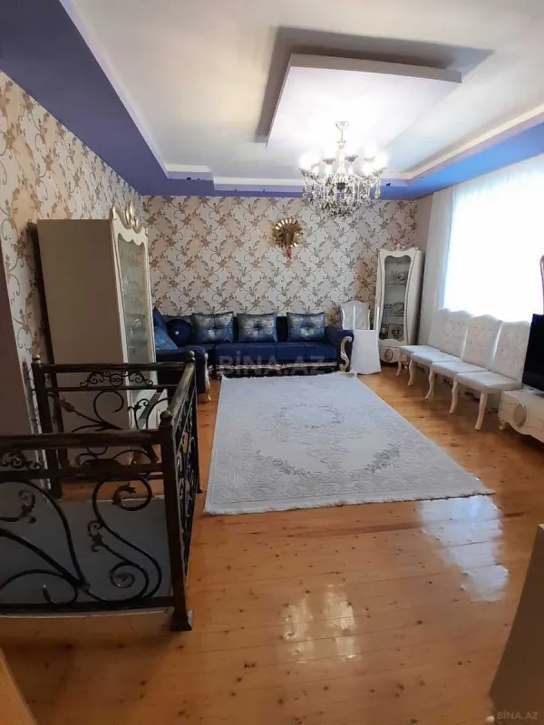 Satılır 6 otaqlı həyət evi 220 m²