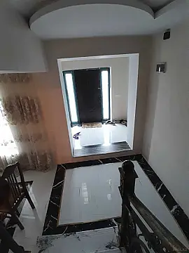 Satılır 6 otaqlı həyət evi 220 m²