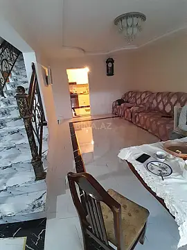 Satılır 6 otaqlı həyət evi 220 m²