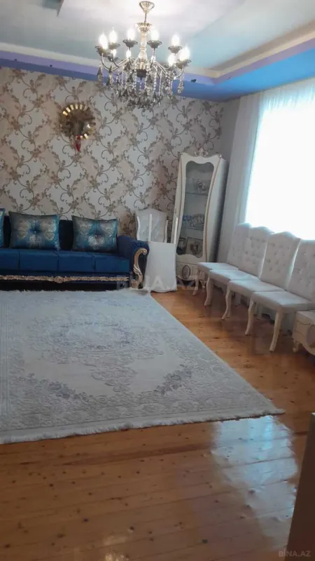 Satılır 6 otaqlı həyət evi 220 m²