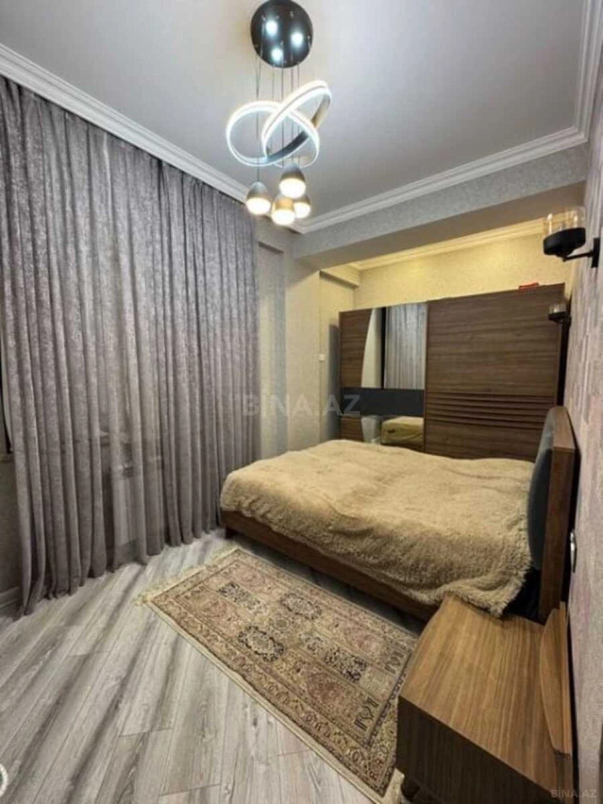 Kirayə verilir 3 otaqlı mənzil 105 m²