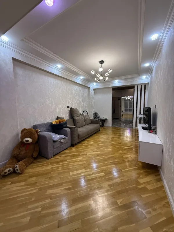 Satılır 2 otaqlı mənzil 96 m²
