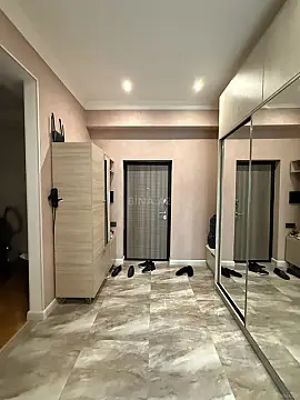 Satılır 2 otaqlı mənzil 96 m²