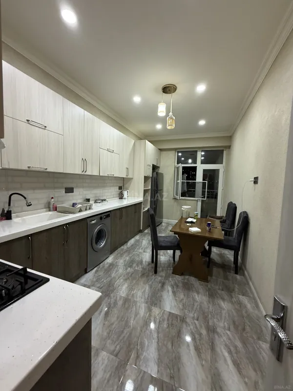 Satılır 2 otaqlı mənzil 96 m²