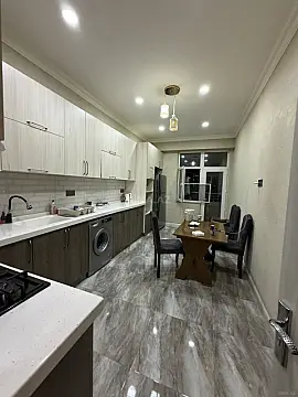 Satılır 2 otaqlı mənzil 96 m²