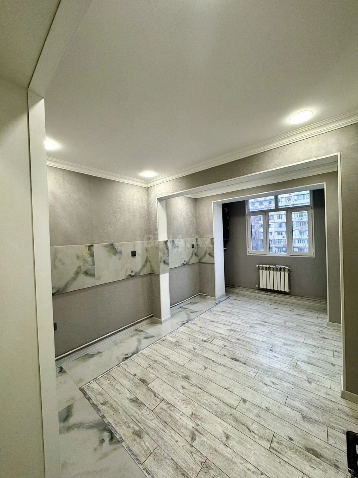 Satılır 2 otaqlı mənzil 65 m²