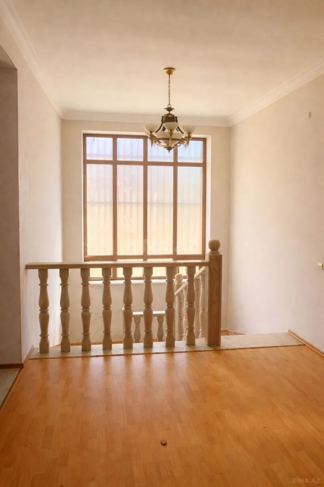 Satılır 7 otaqlı həyət evi 400 m²