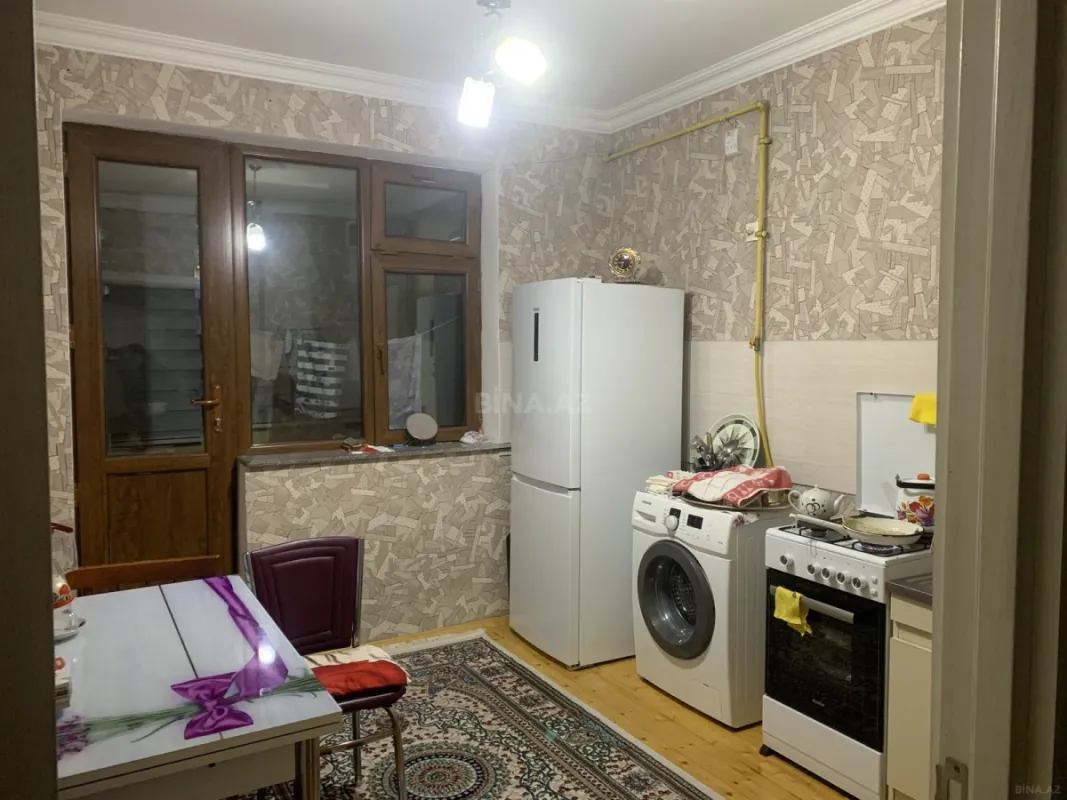 Satılır 2 otaqlı mənzil 71 m²