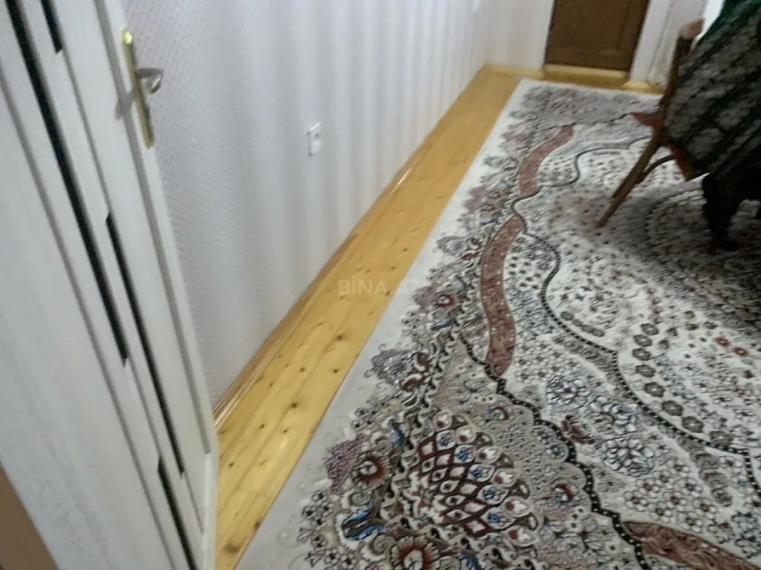 Satılır 2 otaqlı mənzil 71 m²