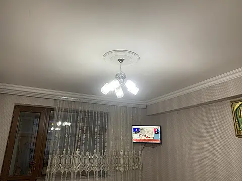 Satılır 2 otaqlı mənzil 71 m²