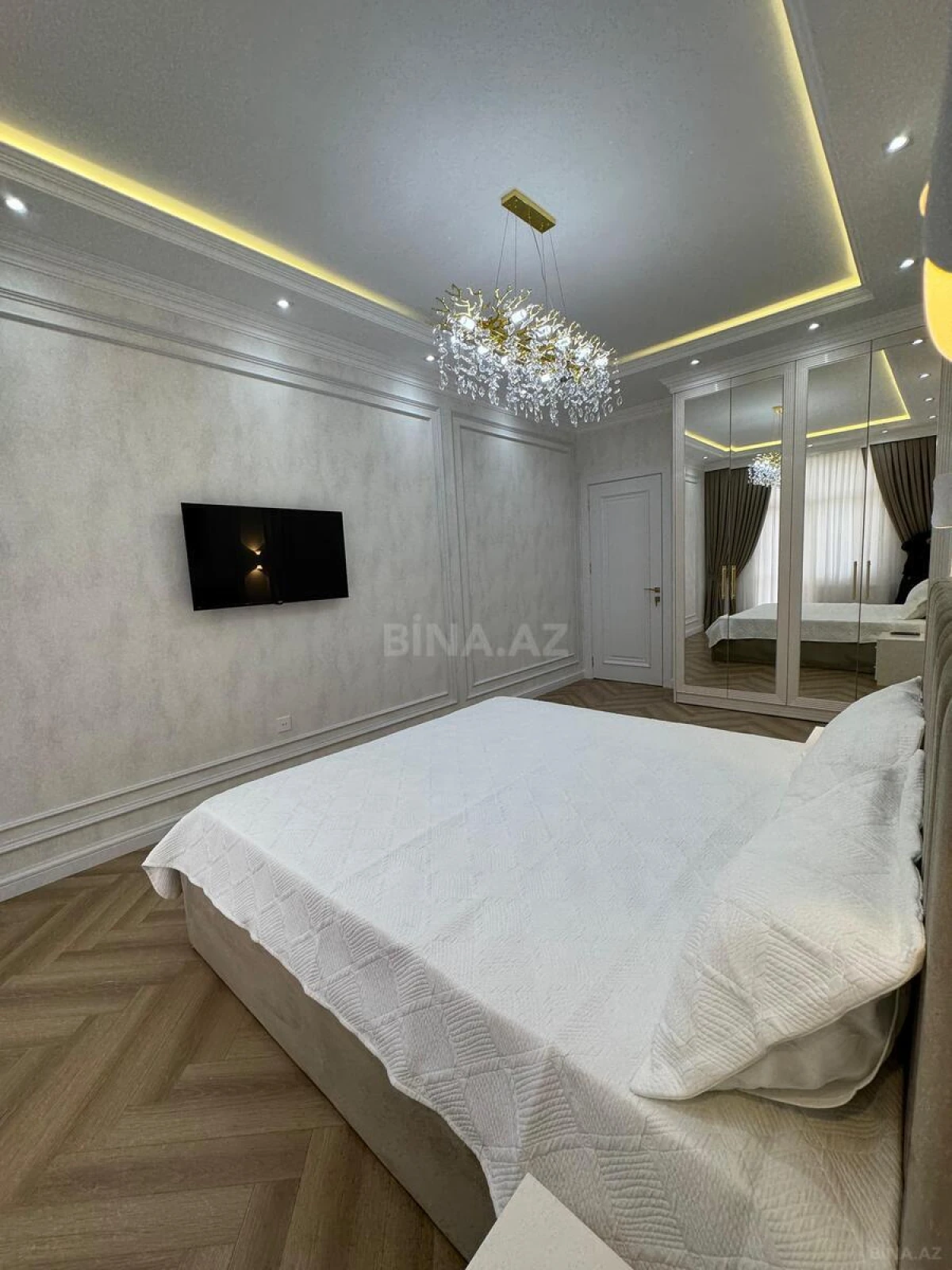 Satılır 2 otaqlı mənzil 65 m²