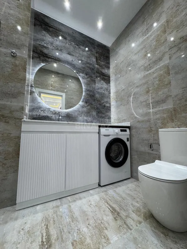 Satılır 2 otaqlı mənzil 65 m²