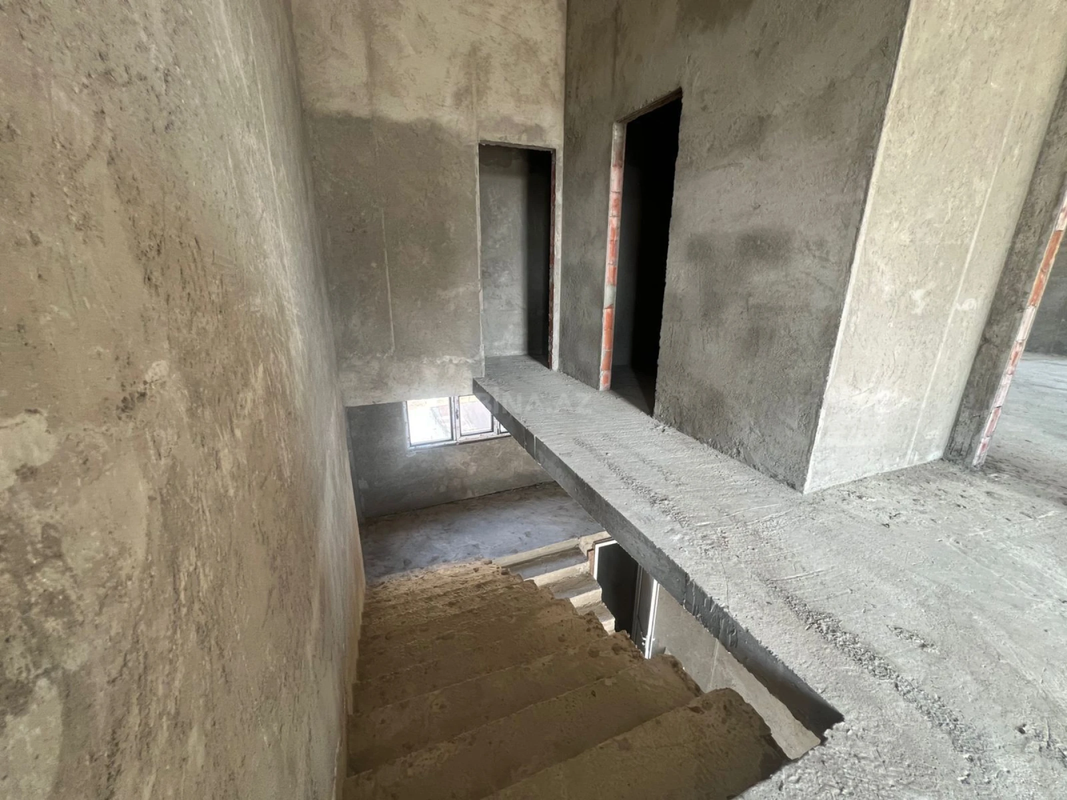 Kirayə verilir obyekt 400 m²