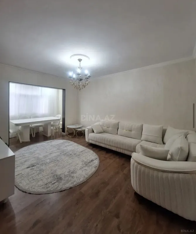 Satılır 2 otaqlı mənzil 72 m²