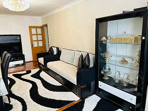 Satılır 3 otaqlı mənzil 95 m²