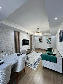 Satılır 2 otaqlı mənzil 83 m²